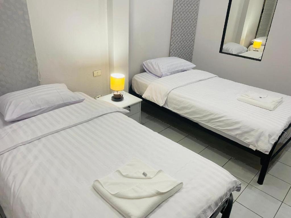 Beachwalk Patong Extérieur photo